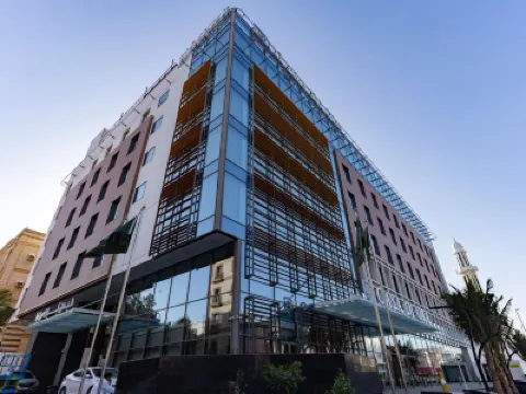 فندق كازا ديورا الروضه Hotels near مركز آيس لاند الترفيهي