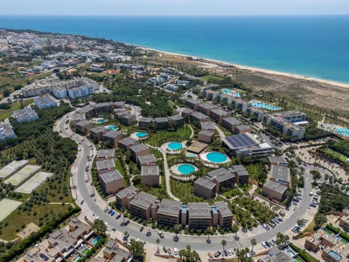 Salgados Golden Coast