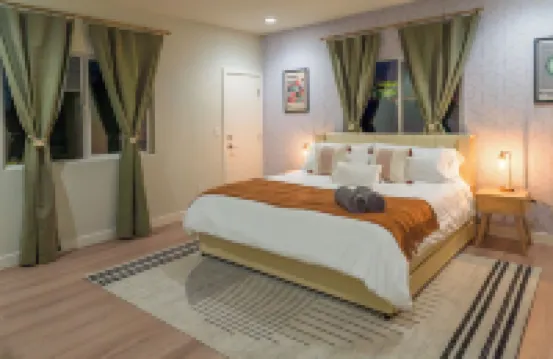 Luxurious 3BR Home + Game Room Near Disneyland & Beach