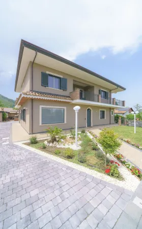 Bedda Mia Etna House B&B Отели в г. Трекастаньи