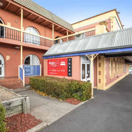 Nightcap at Federal Hotel Mt Gambier