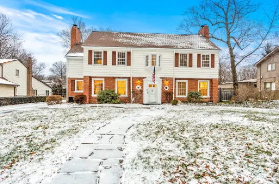 colonial house 謝克海茨酒店