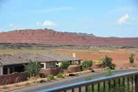 Pool + Theater + Arcade + Canyon View + Sleeps 22 + Across from pool entrance