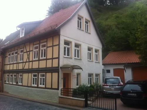 large, newly renovated half-timbered house with garage, pets welcome Hotels in Sudharz