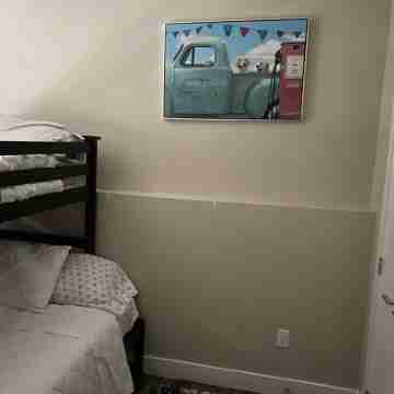 Grotto in the Meadows -Brand New and Cozy Basement Rooms