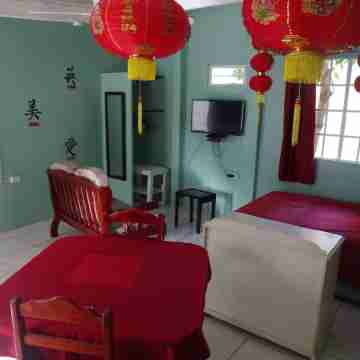 HUGE studio apartment Rooms