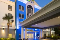 Holiday Inn Express & Suites ST. Petersburg North (I-275) Hotels in Pinellas Park