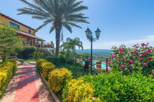 Casina del Forno with pool between Catania and Syracuse, hub for eastern Sicily Hotels in Carlentini