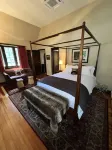 Guest House on Historic Estate in Upstate New York