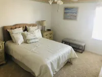 Comfortable family-friendly condo close to everything on Anna Maria.