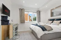 Luxury 2 Bedroom Apartment in Kettering