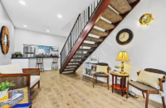 Pool Villa 4B3B - Double Master Suites - 2 FREE parking - BBQ/ Hockey/ Yard