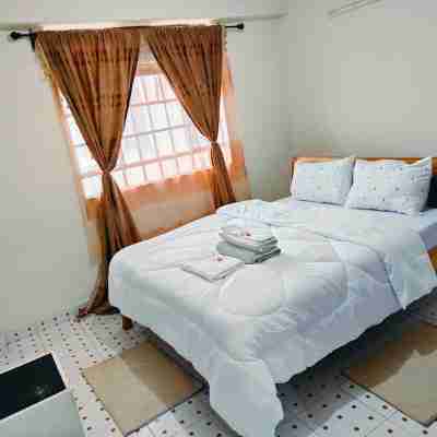 Cozy one bedroom unit close to Chicken inn, pizza inn & 5mins to Nanyuki town Rooms