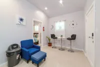 Unique 1-bedroom apartment in charming Buckleys with AC, WiFi Hoteles cerca de Sweet Wadadli Jungle Rides