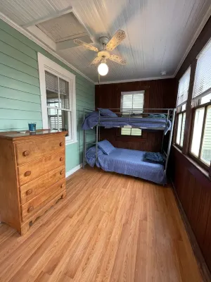 Little Haven (D) Hotels near Anchorage Beach