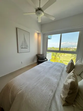 New apartment in the marina 5 minutes from the beach