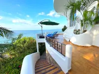 Beach Front, Amazing, Private Home