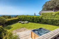 Palm Beach Panorama - perfect family holiday house with spa pool!