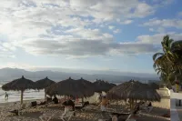 Beachfront Luxury Condo! Casa Sirenita
