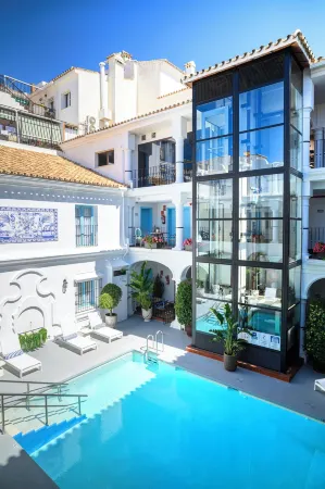 Hotel la Fonda Отели рядом с достопримечательностью «Памятник Коломаресу»