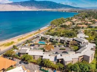 Oceanview GEM Kihei Condo! 2BD/1BA, AC, Pool, Laundry and Steps to Sugar Beach!
