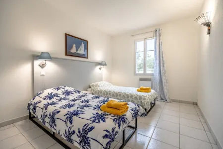 Superb apartment with swimming pool Отели рядом с достопримечательностью «Les Roches Blanches»