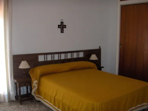 I villa with private pool, large garden, porch, terrace and playground. - 2-Star
