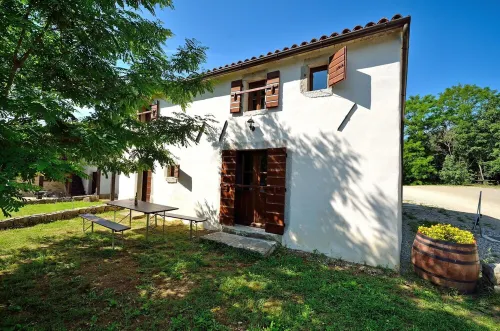 Traditional Stone House 5 Hotels in Buzet