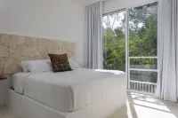 6 BR VILLA WITH 3 JACUZZI AND POOL