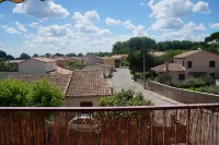 80m bright private park near CV air conditioning wifi elevator quiet residence