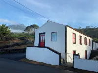 Casa Tradicional da Ilha do Pico a 300 Metros da Água