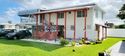 Luxurious Apartment Near Beaches, 2nd floor only. Hotels near DR-4339-PR Vega Baja. Branch 2
