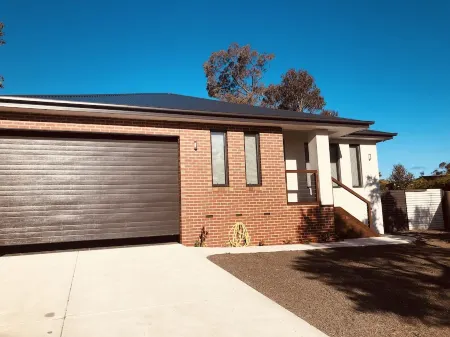 3 bedroom new holiday house