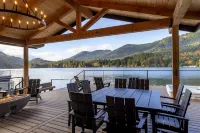 Enjoy breathtaking views, no stairs, a big dock, fire pits and fast wifi!