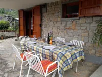 Villa on the hill with parking, garden, panorama
