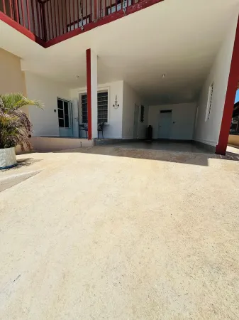 Combate Beach View Apt 3 Отели в г. Бокерон