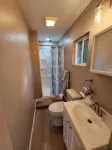 Couple’s Peaceful Getaway - 4 Minutes from Village
