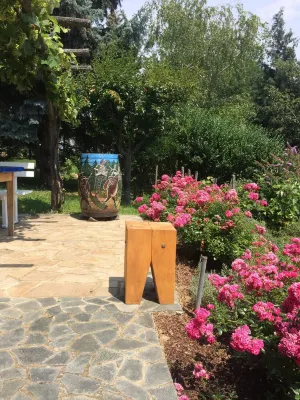 Jewel in the vineyard overlooking Pannonian lowlands 6 people 住宿飯店