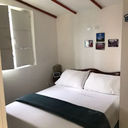 110 SF Tiny studio 7min walk from Town square and 25min drive to Cocora Valley