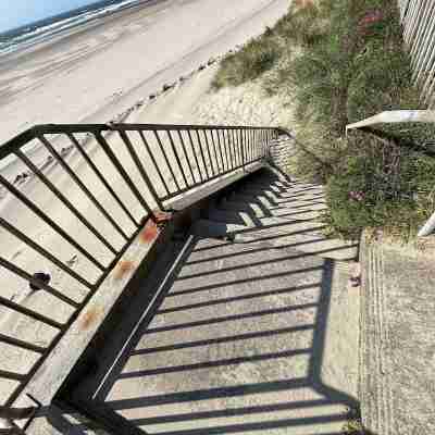 Purple Moon #3 - Beautiful Beachfront home with private access to the beach Fitness & Recreational Facilities