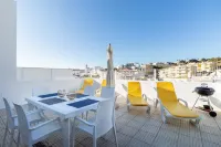 Top renovated apartment with a large terrace in the old town of Albufeira