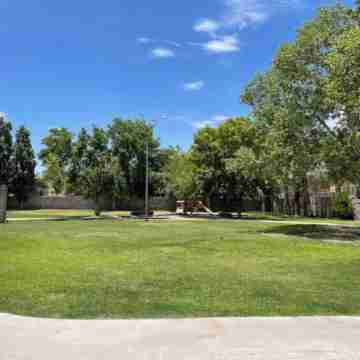 House in the Consulate! Hotel Exterior