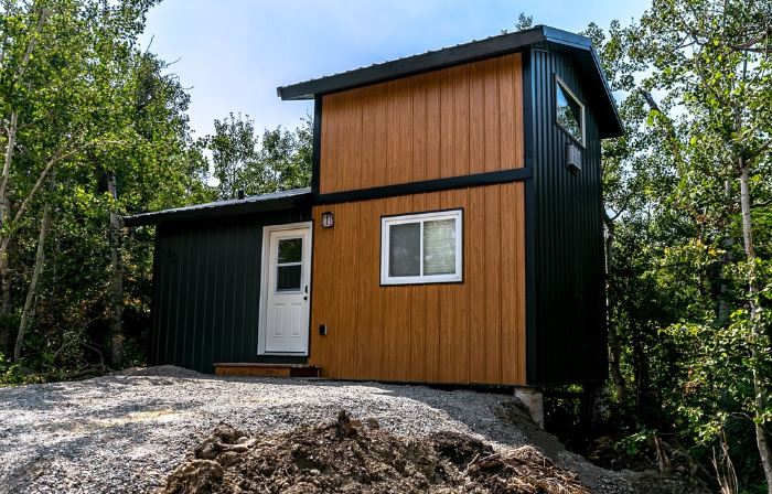 Payne Lake Wilderness Huts - Grizzly Basin