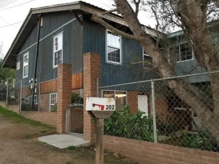 Cabaña Familiar en Valle de Guadalupe  23+ Camas/ 2 Baños a 10min de Viñedos