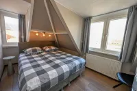 Boutique apartment with sea view, beach 50 meters Hotels in Zandvoort