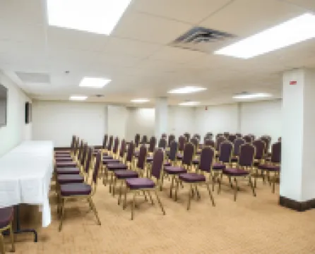 Days Inn by Wyndham Brooklyn Borough Park