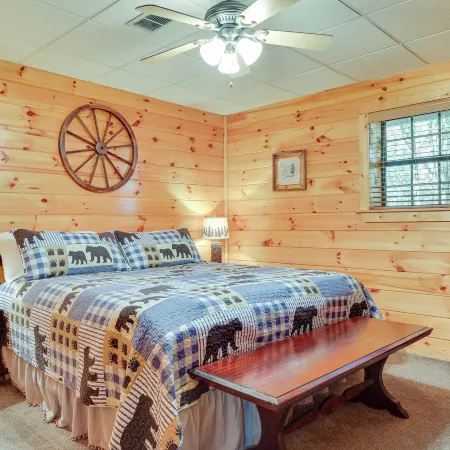 Hot Tub & Game Room: Blue Ridge Getaway