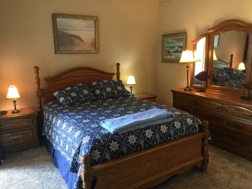 Lake Travis Waterfront - Outstanding Views, Boat Dock/Deep Water, Walk to Pool