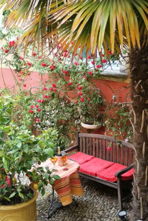 Demeure de Digoine "Chambre d'Hotes" Отели в г. Сен-Мартен-д'Ардеш