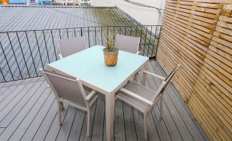 Harbourside Apartment